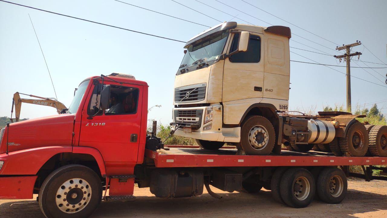 Reboque de caminhão Volvo FH